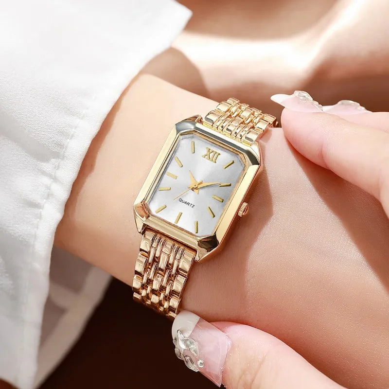 Coffret Cadeau Élégant - Montre Femme Rectangulaire Strass et Bijoux Assortis (5 Pièces)